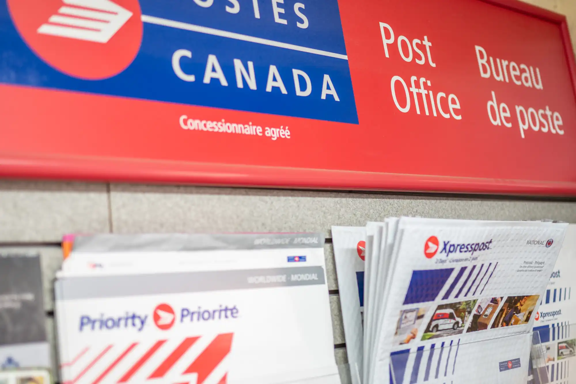 Canada Post Outlet